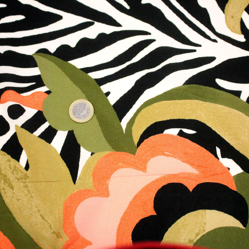 Tissu viscose fluide COMPORTA, motif graphique noir blanc, fleuri vert rose corail - Fabrication française - TissusPapi.com