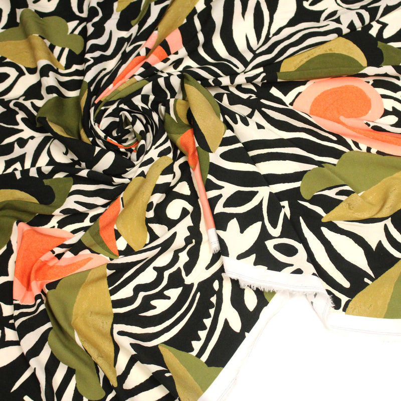 Tissu viscose fluide COMPORTA, motif graphique noir blanc, fleuri vert rose corail - Fabrication française - TissusPapi.com