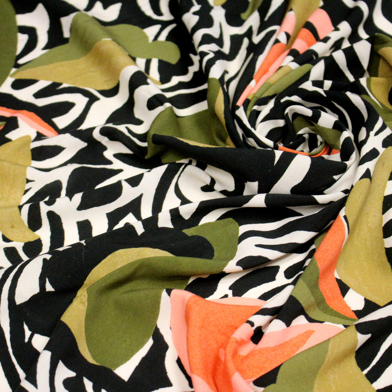 Tissu viscose fluide COMPORTA, motif graphique noir blanc, fleuri vert rose corail - Fabrication française - TissusPapi.com