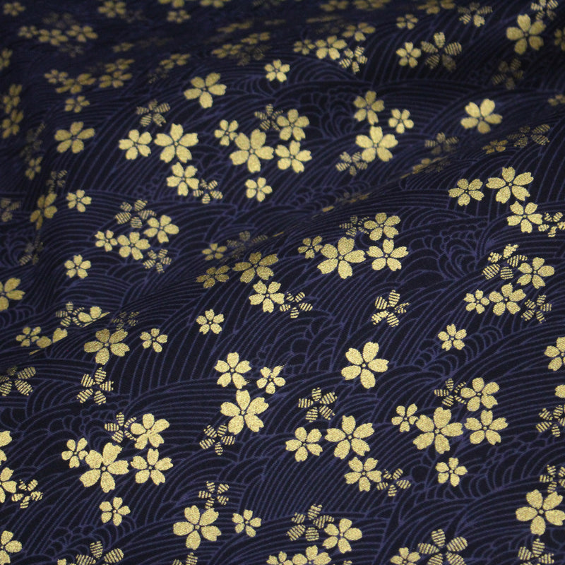 Tissu coton motif japonais vagues & fleurs sakura dorées : Bleu ou rouge - COLLECTION JAPON DORÉ - TissusPapi.com