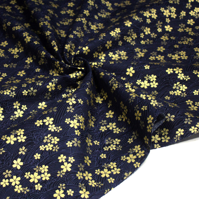 Tissu coton motif japonais vagues & fleurs sakura dorées : Bleu ou rouge - COLLECTION JAPON DORÉ - TissusPapi.com