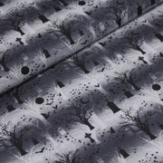 Tissu de coton HALLOWEEN, la nuit, les tombes, les chauve souris et la forêt, fond gris - TissusPapi.com