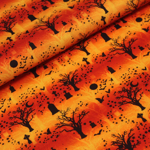Tissu de coton HALLOWEEN, la nuit, les tombes, les chauve souris et la forêt, fond orange - tissuspapi