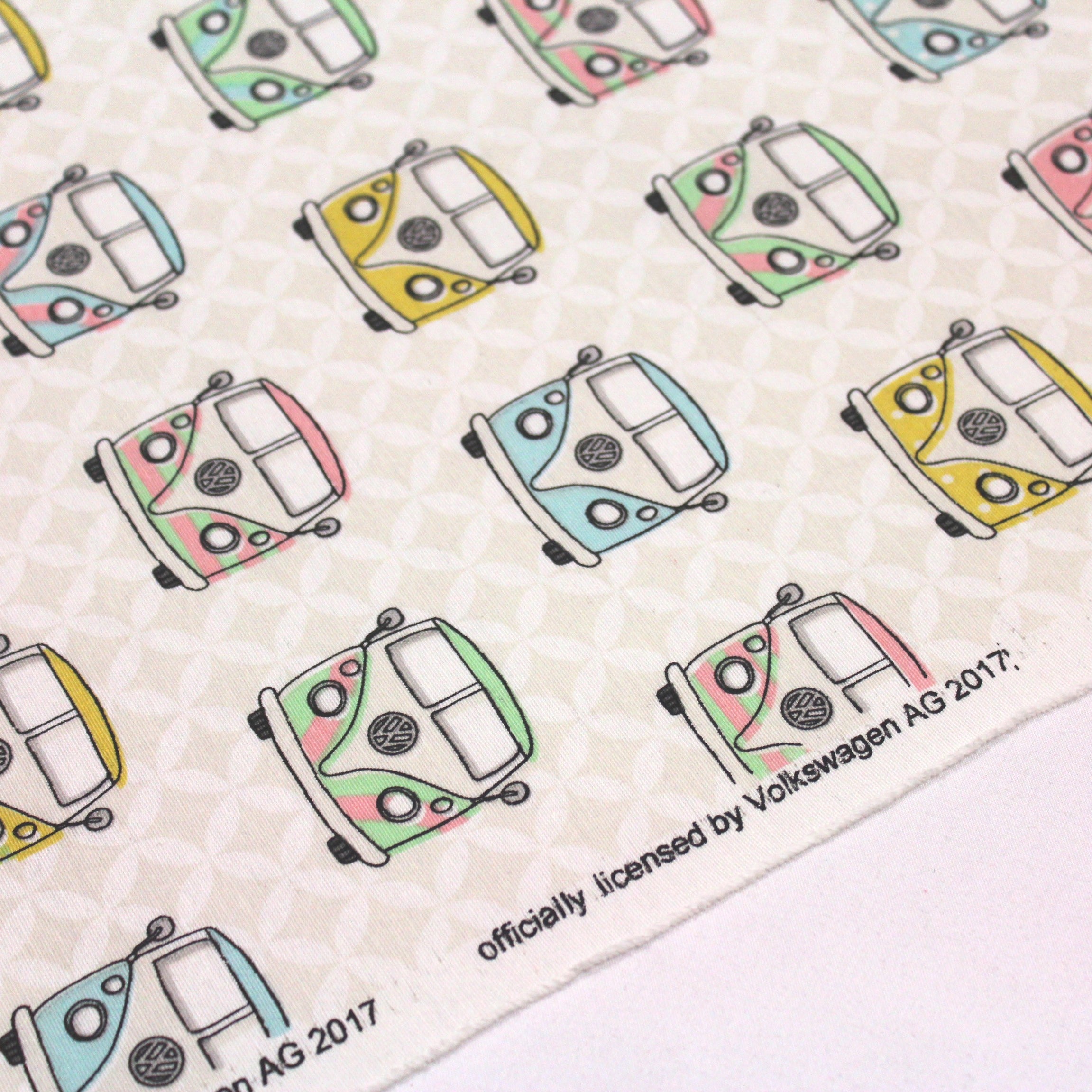 Tissu de coton Combi Volkswagen pastel OekoTex —