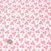 Tissu popeline de coton BLANDINE aux fleurs rouge fraise, fond blanc - TissusPapi.com