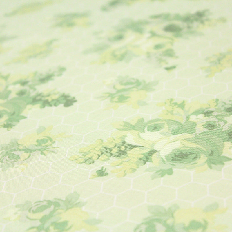 Tissu popeline coton WIMBLEDON, fond nid d'abeille & fleurs vert pistache, motif britannique - TissusPapi.com
