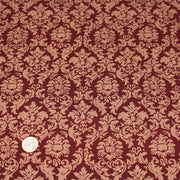 Tissu popeline de coton aux arabesques caramel, fond rouge bordeaux - COLLECTION LOUIS - TissusPapi.com
