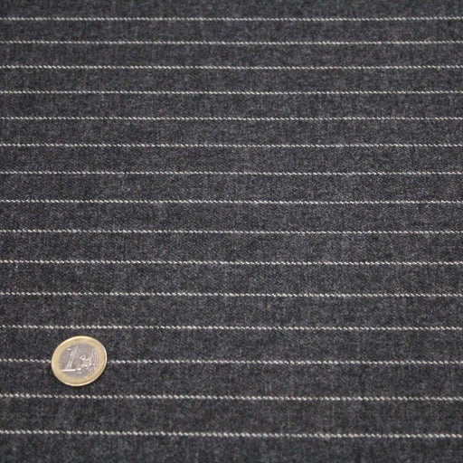 Tissu flanelle de laine gris anthracite à rayures banquier blanches