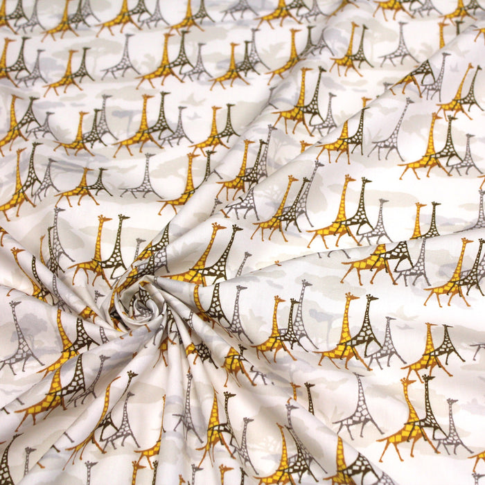 Tissu popeline de coton aux girafes jaunes & baobab, fond blanc - Oeko-Tex