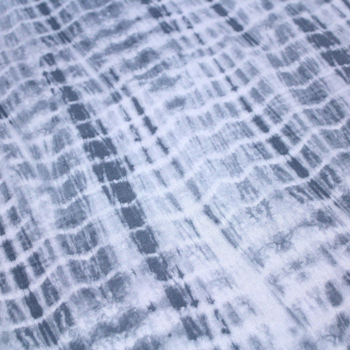 Tissu de coton tie & dye gris-bleu