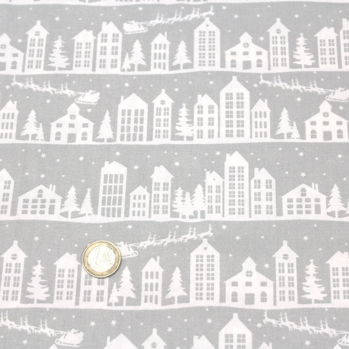 Tissu de coton de Noël scandinave aux maisons scandinaves blanches, fond gris