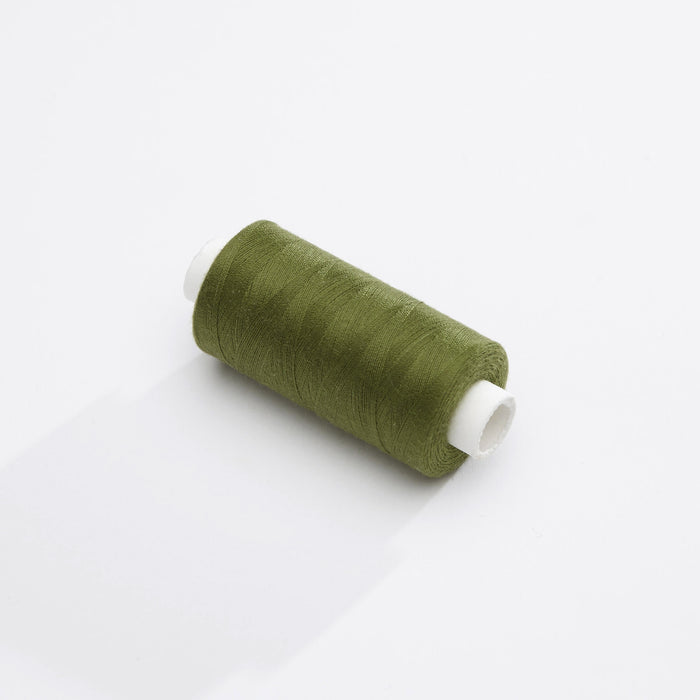 Bobine de fil vert kaki - 500m - Fabrication française - Oeko-Tex - tissuspapi