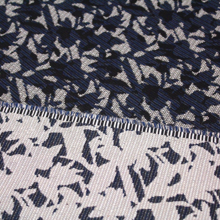 Tissu Lainage Jacquard à feuilles bleues, noires et blanches - Fabrication française