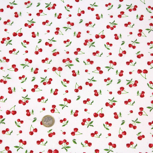 Tissu de coton aux petites cerises, fond blanc - Oeko-Tex - tissuspapi