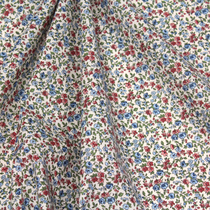 Tissu de coton VICTOIRE aux fleurs bleues & roses, fond blanc cassé - Oeko-Tex