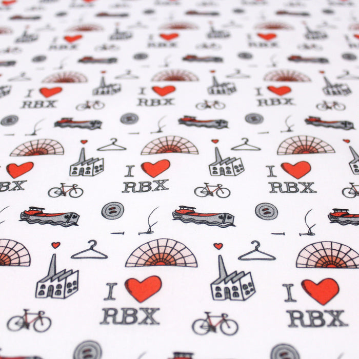 Tissu de coton I LOVE RBX, illustrations de Roubaix aux tons rouges, noirs et blancs sur fond blanc - tissuspapi