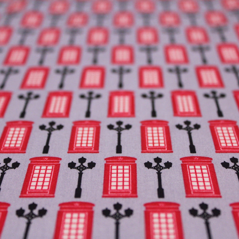 Tissu popeline coton LONDON, cabines téléphoniques rouges & réverbères britanniques - TissusPapi.com