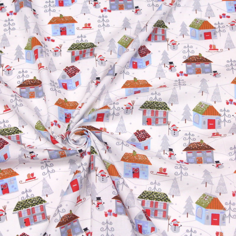 Tissu popeline de coton de Noël aux petites maisons & bonshommes de neige, fond blanc - TissusPapi.com
