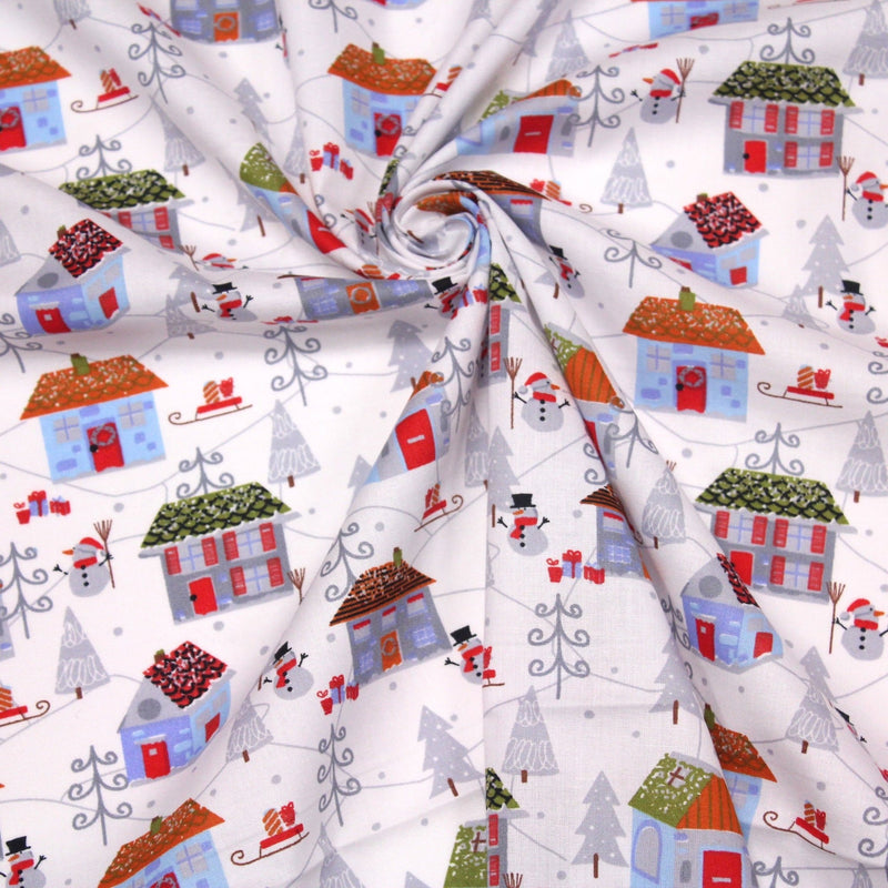 Tissu popeline de coton de Noël aux petites maisons & bonshommes de neige, fond blanc - TissusPapi.com