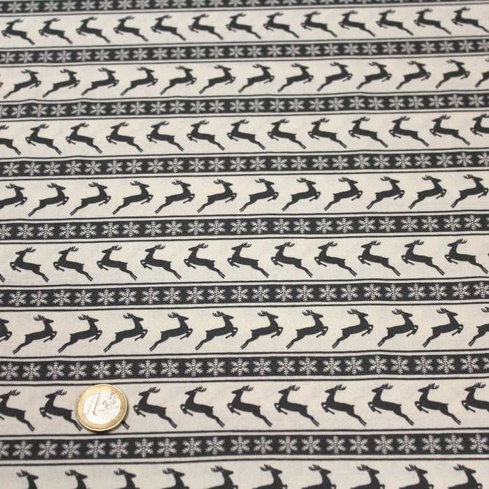 Tissu de coton de Noël scandinave aux rennes & étoiles de neiges gris, fond écru - TissusPapi.com