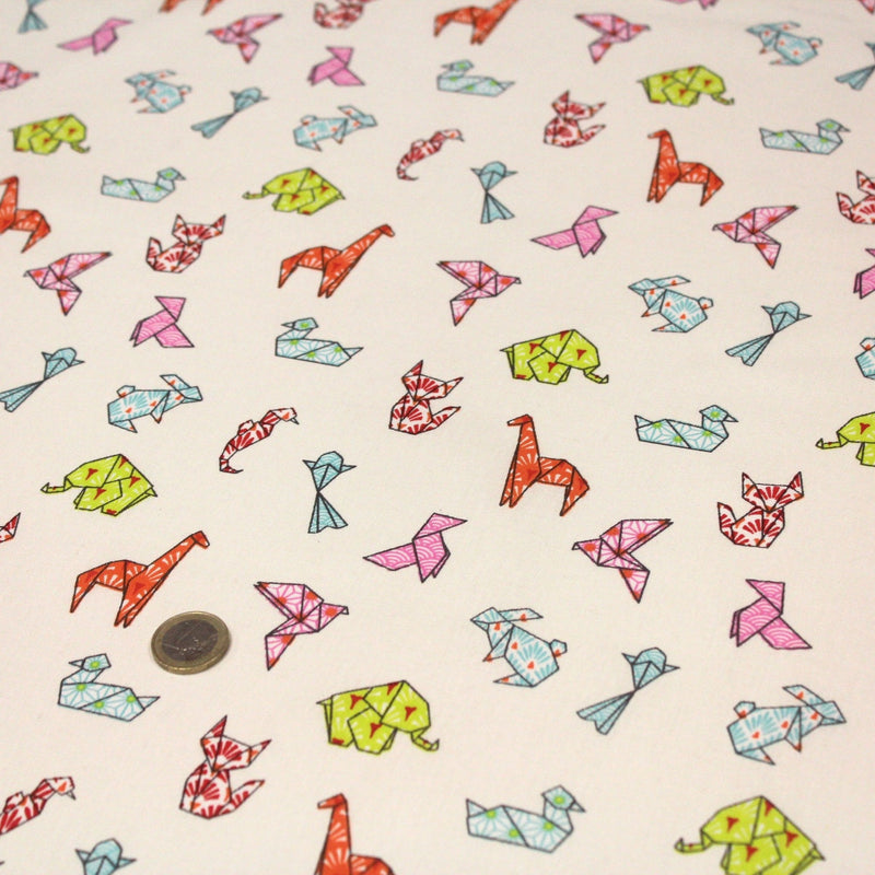 Tissu cotonnade motif japonais ORIGAMI de papier multicolore, fond écru - OEKO - TEX - TissusPapi.com