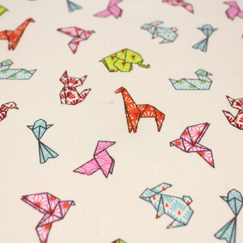 Tissu cotonnade motif japonais ORIGAMI de papier multicolore, fond écru - OEKO - TEX - TissusPapi.com