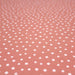 Tissu de coton aux petites formes géométriques carrés, ronds & triangles blancs, fond corail - OEKO-TEX® - tissuspapi