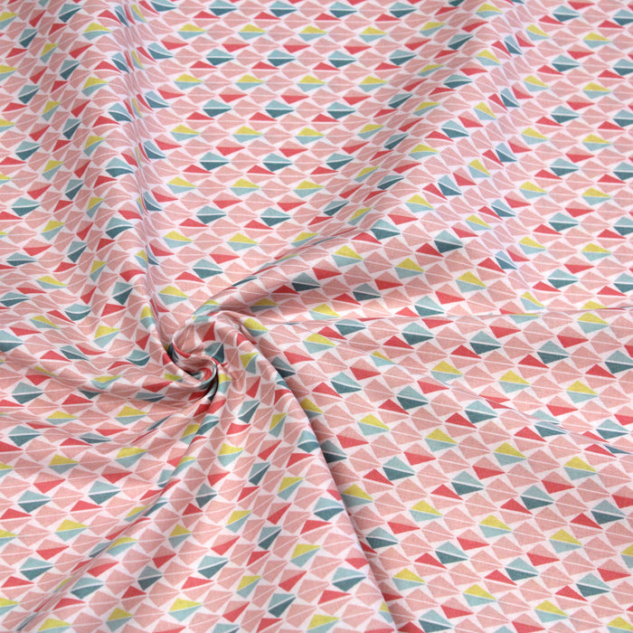 Tissu de coton ART DÉCO aux petits motifs géométriques roses, jaunes & verts, fond blanc - OEKO-TEX®