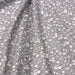Tissu de coton VICTOIRE aux fleurs blanches, fond gris - Oeko-Tex