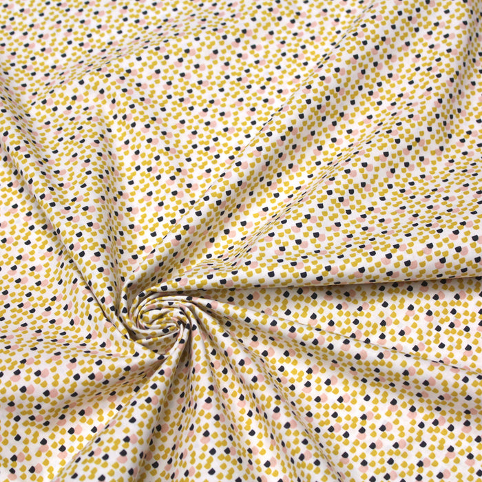 Tissu de coton aux petits motifs géométriques jaune safran, marron chocolat & rose, fond blanc - OEKO-TEX®