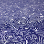 Tissu cotonnade vagues japonaises NAMI bleu roi et blanches, façon Kanagawa par Hokusai - OEKO - TEX STANDARD 100 - TissusPapi.com