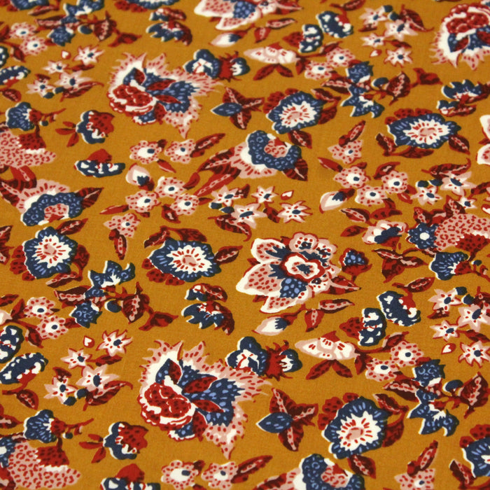 Tissu popeline de viscose ocre aux fleurs bleues et rouges - Fabrication française - COLLECTION KALAMKARI - OEKO-TEX® - tissuspapi