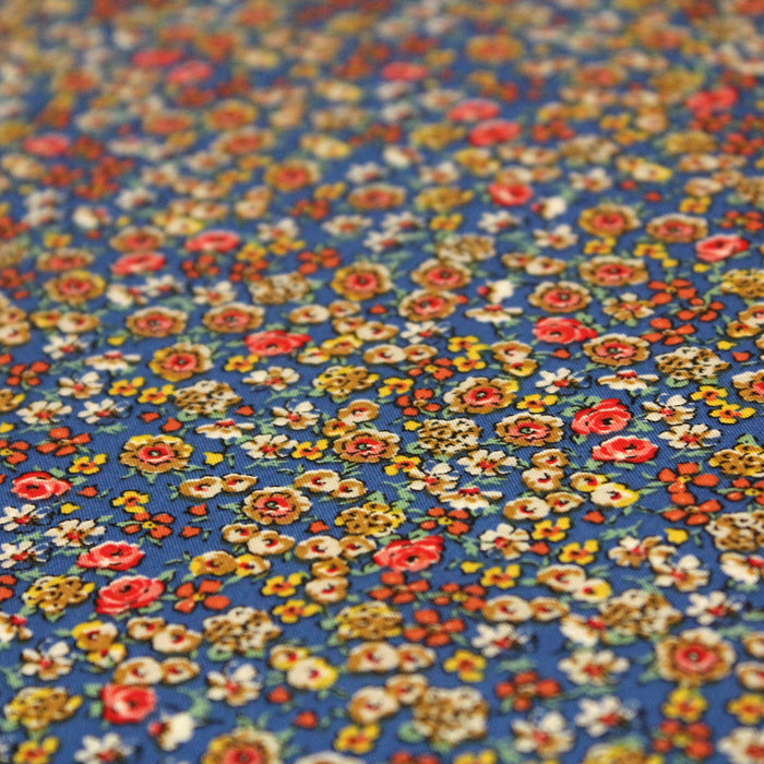 Tissu popeline de viscose bleue aux petites fleurs multicolores - Fabrication française - Oeko-Tex - tissuspapi