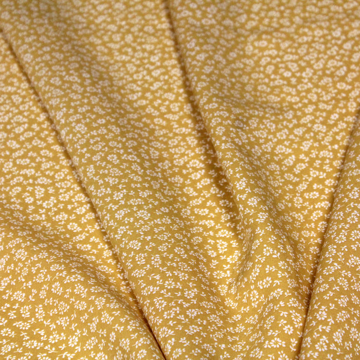 Tissu popeline de viscose jaune aux fines fleurs blanches - Fabrication française - Oeko-Tex