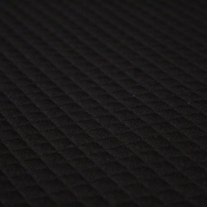 Tissu Jersey noir matelassé aux petits losanges - tissuspapi