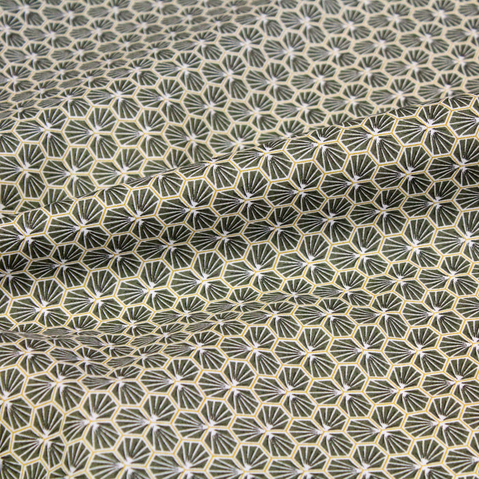 Tissu de coton motif traditionnel japonais géométrique KIKKO vert kaki - Oeko-Tex