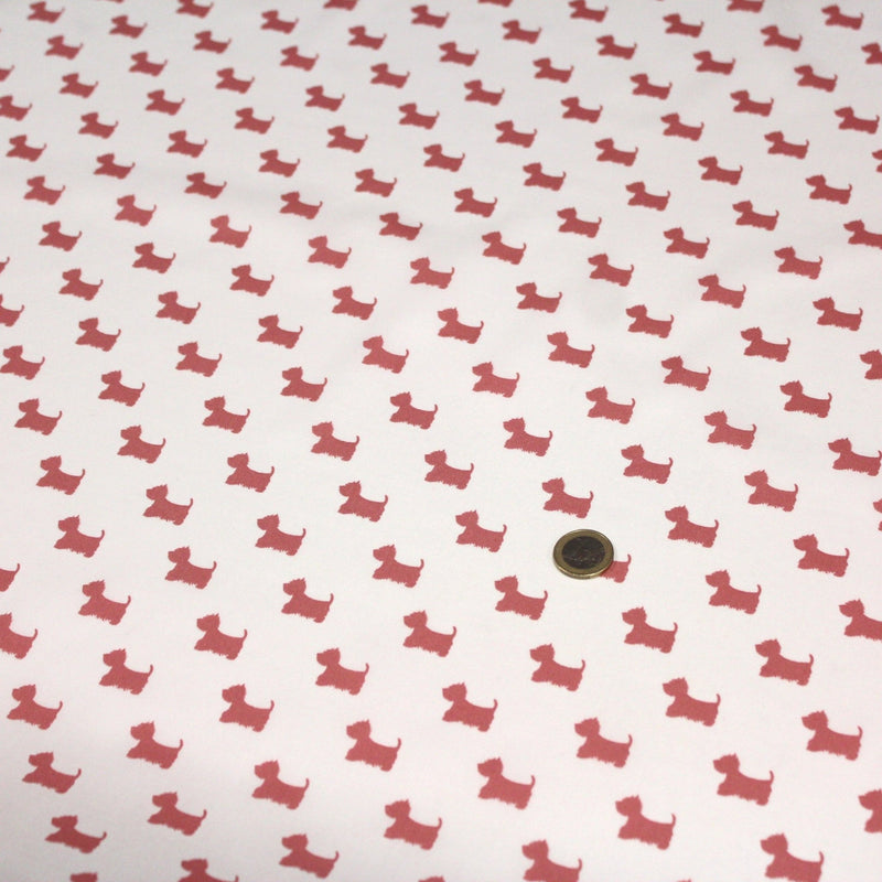 Tissu popeline de coton aux petits chiens vieux rose, fond blanc - TissusPapi.com