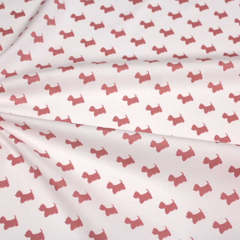 Tissu popeline de coton aux petits chiens vieux rose, fond blanc - TissusPapi.com