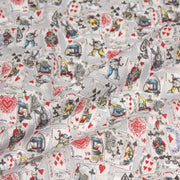 Tissu de coton ALICE au lapin blanc & au jeu de cartes, fond gris clair - Oeko - Tex - TissusPapi.com