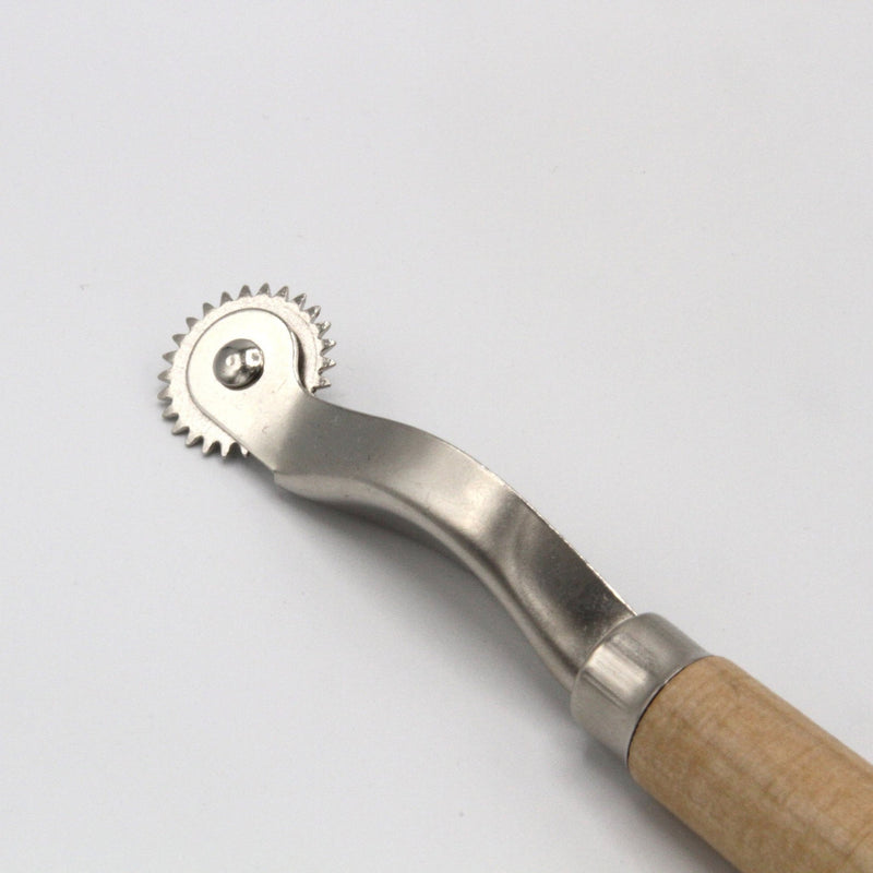 Roulette à patron dentée - TissusPapi.com