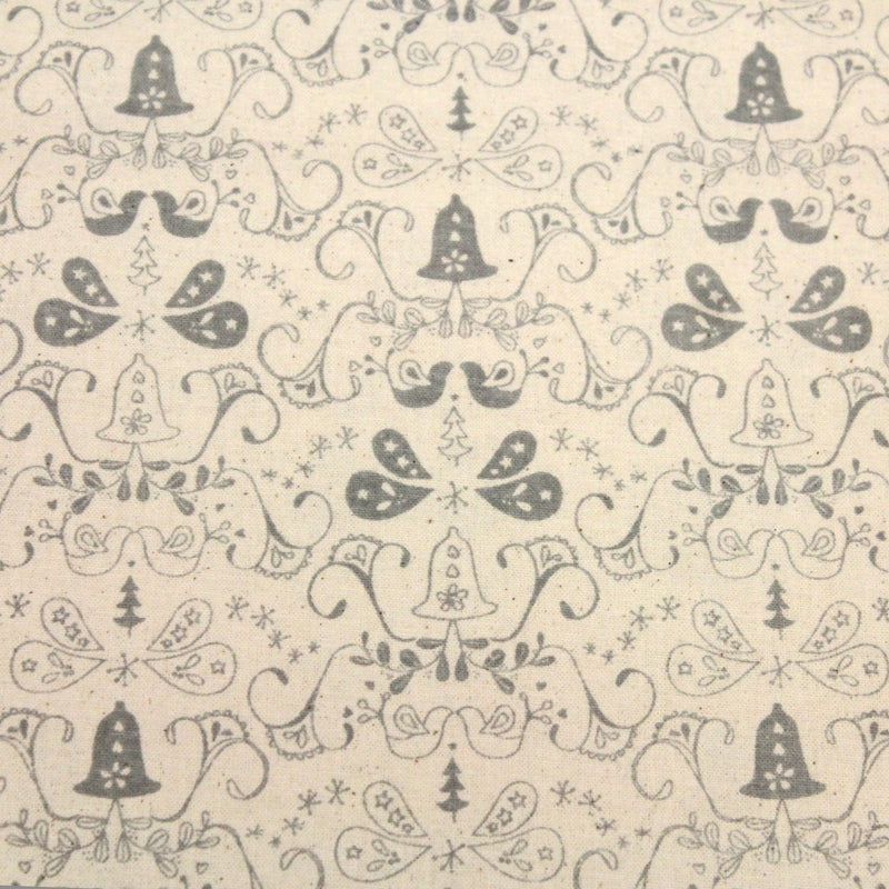 Tissu de coton de Noël scandinave aux cloches & arabesques grises, fond écru - TissusPapi.com