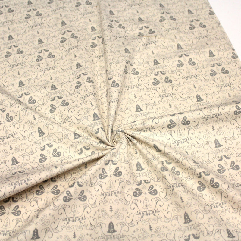Tissu de coton de Noël scandinave aux cloches & arabesques grises, fond écru - TissusPapi.com