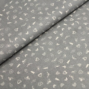 Tissu de coton de Noël scandinave aux petits objets de Noël écrus, fond gris - TissusPapi.com