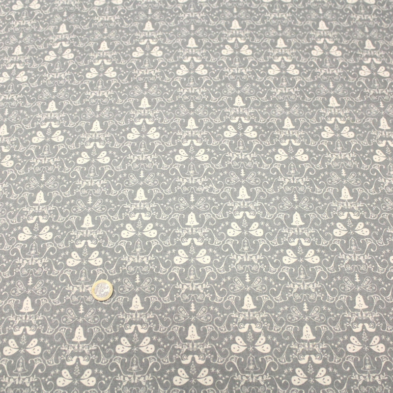 Tissu de coton de Noël scandinave aux cloches & arabesques écrues, fond gris - TissusPapi.com