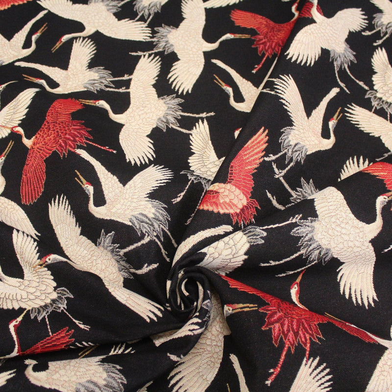 Tissu jacquard motif traditionnel japonais des grues tsuru écrues & rouges, fond noir - Oeko - Tex - TissusPapi.com