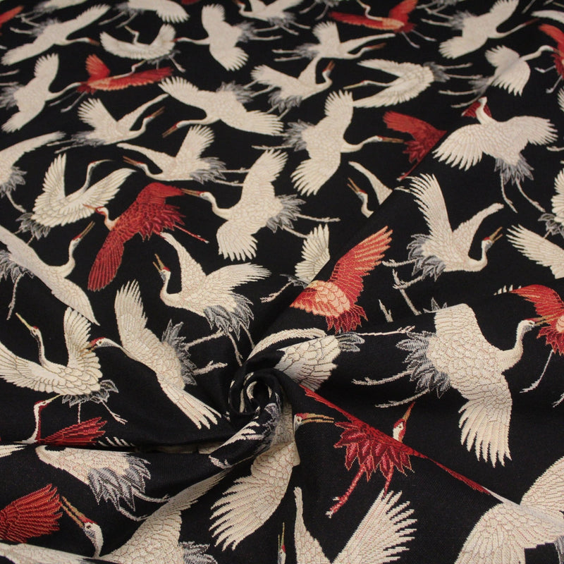 Tissu jacquard motif traditionnel japonais des grues tsuru écrues & rouges, fond noir - Oeko - Tex - TissusPapi.com