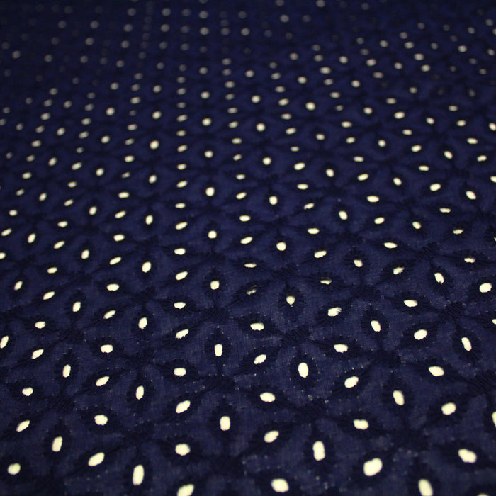 Tissu de coton broderie anglaise bleu marine 100% coton