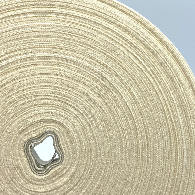 Ruban de coton écru au fin liseré bleu marine 10mm - Galette de 100 mètres - Fabrication française - TissusPapi.com