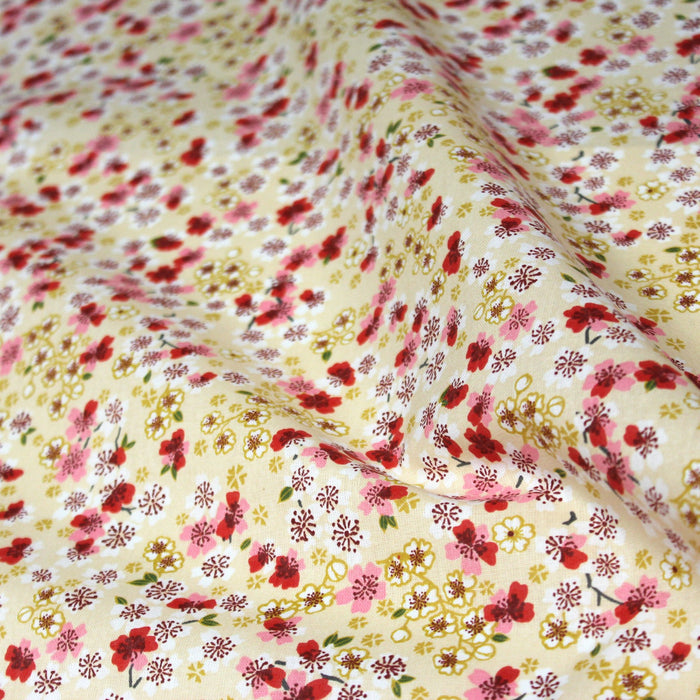 Tissu de coton japonais fleuri aux tons écrus et roses - Oeko-Tex - tissuspapi