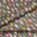 Tissu de coton aux plumes oranges, jaunes et écrus, fond vert kaki - OEKO-TEX® - tissuspapi